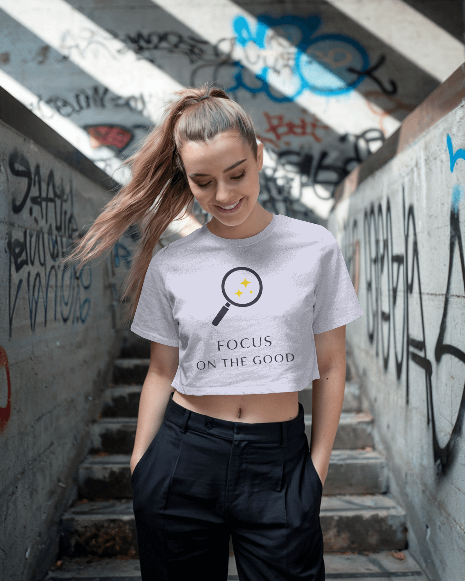 Focus on the Good Women Crop Top – Positive Mindset Graphic Tee